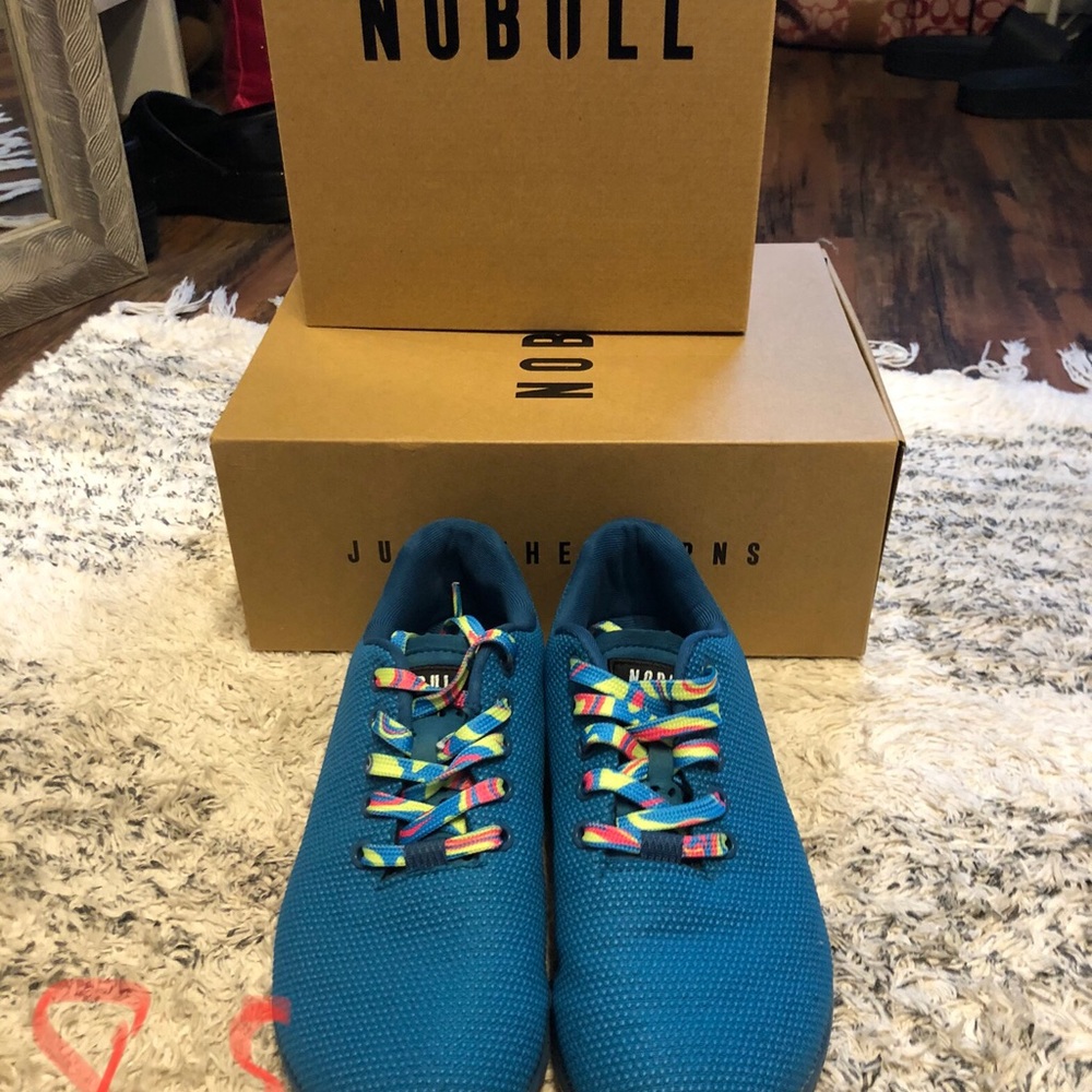 NoBull trainers women’s 8.5, men’s 7